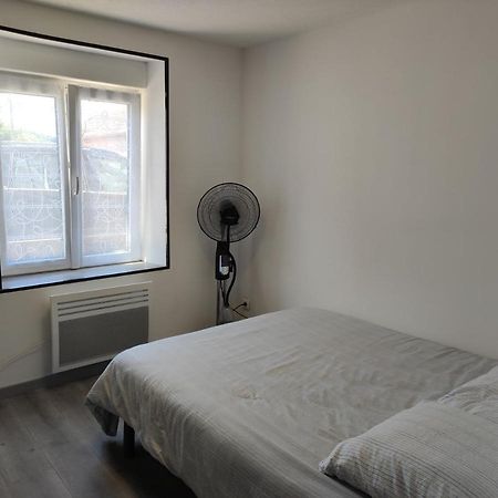 16 Rue Des Deportes Charmes  Екстер'єр фото